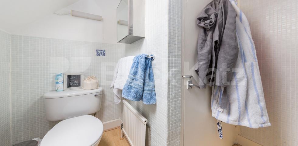 Stunning  Apartment Sulgrave Road, Shepherds Bush, Shepherds Bush